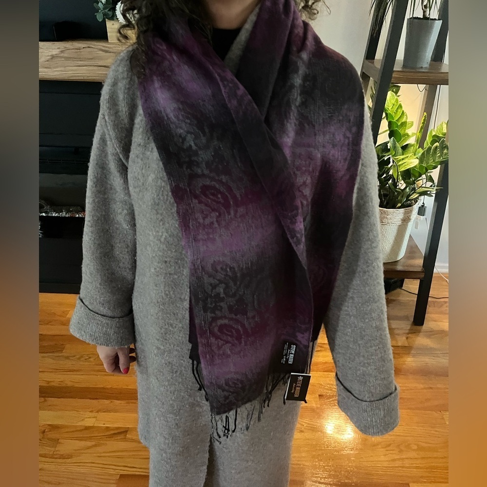 STEVE MADDEN Purple Mid Weight Ombre Paisley Muffler Scarf - Picture 3 of 7